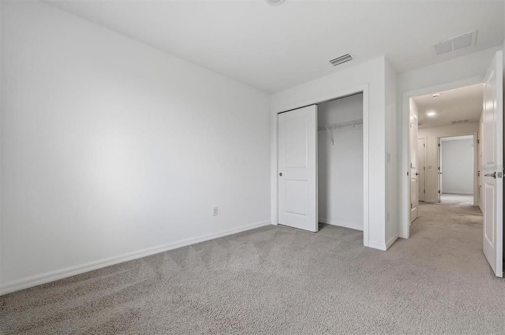 For Rent: $1,950 (3 beds, 2 baths, 1373 Square Feet)
