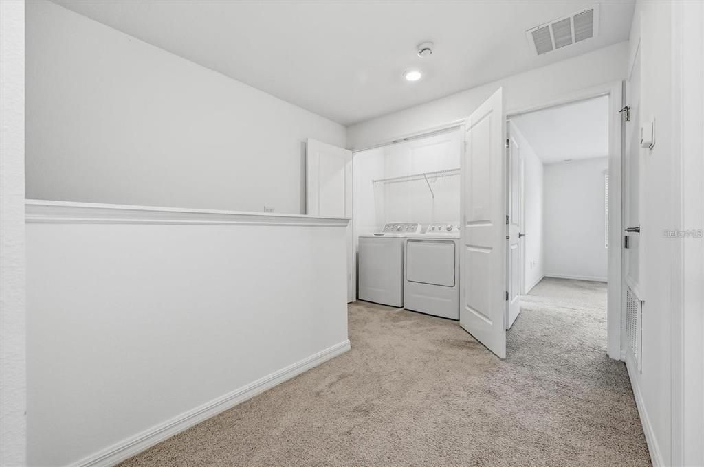 For Rent: $1,950 (3 beds, 2 baths, 1373 Square Feet)