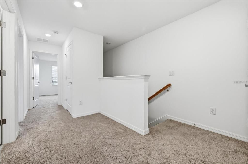 For Rent: $1,950 (3 beds, 2 baths, 1373 Square Feet)