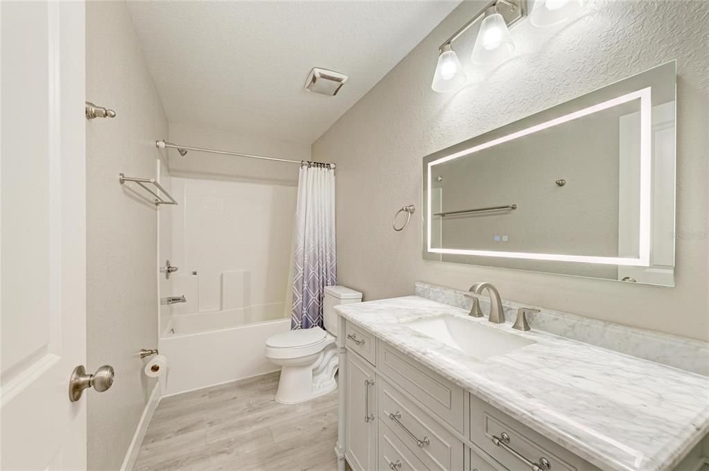 Active With Contract: $299,900 (3 beds, 2 baths, 1401 Square Feet)