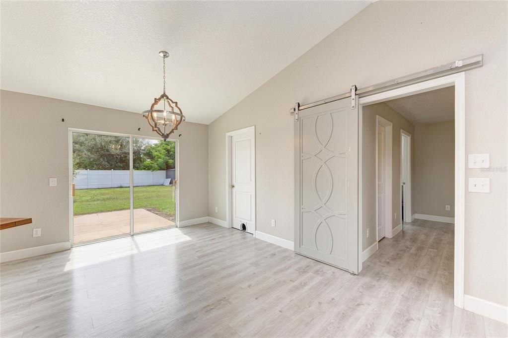Active With Contract: $299,900 (3 beds, 2 baths, 1401 Square Feet)