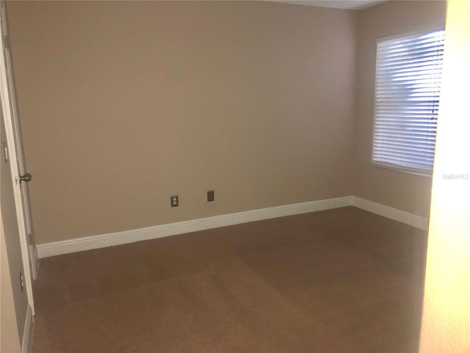 For Rent: $1,600 (2 beds, 1 baths, 919 Square Feet)