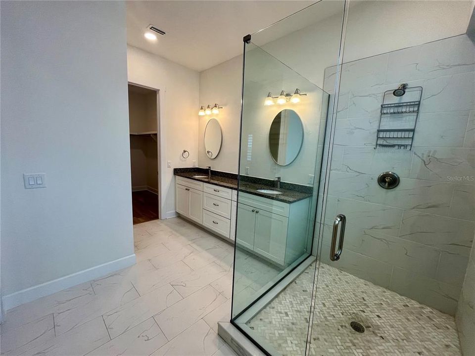 В аренду: $4,125 (3 спален, 3 ванн, 2390 Квадратных фут)