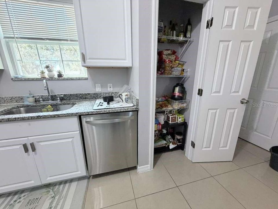 En Renta: $2,450 (3 camas, 2 baños, 1140 Pies cuadrados)