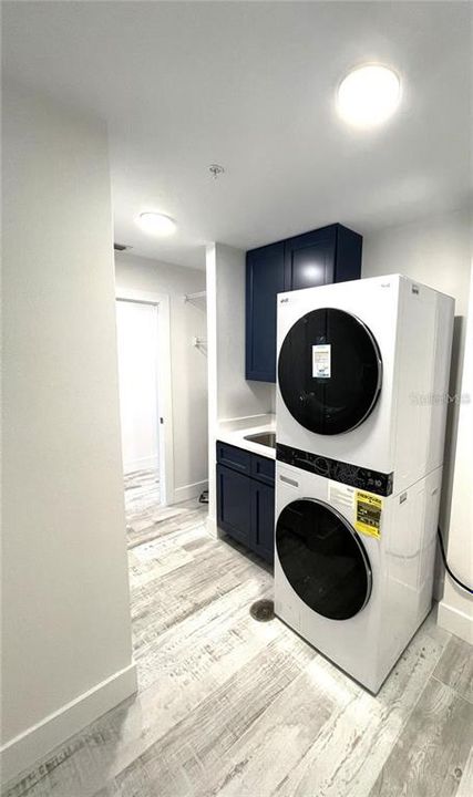 For Sale: $619,000 (3 beds, 2 baths, 2028 Square Feet)