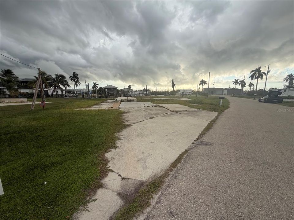 En Venta: $225,000 (0.10 acres)