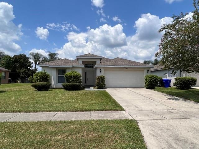 For Rent: $2,600 (4 beds, 2 baths, 1854 Square Feet)