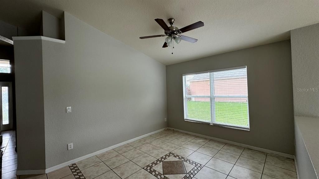 For Rent: $2,600 (4 beds, 2 baths, 1854 Square Feet)