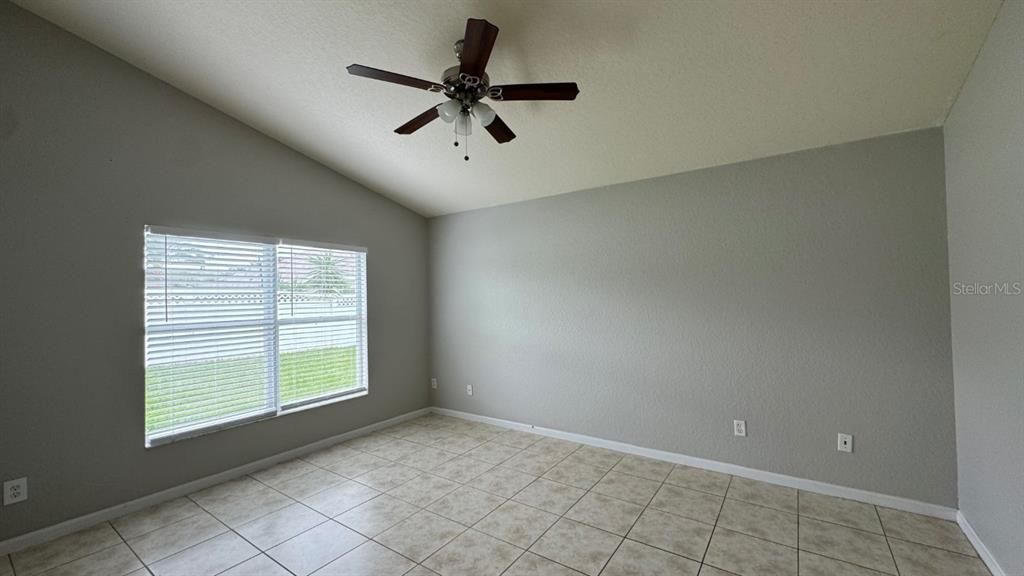 For Rent: $2,600 (4 beds, 2 baths, 1854 Square Feet)