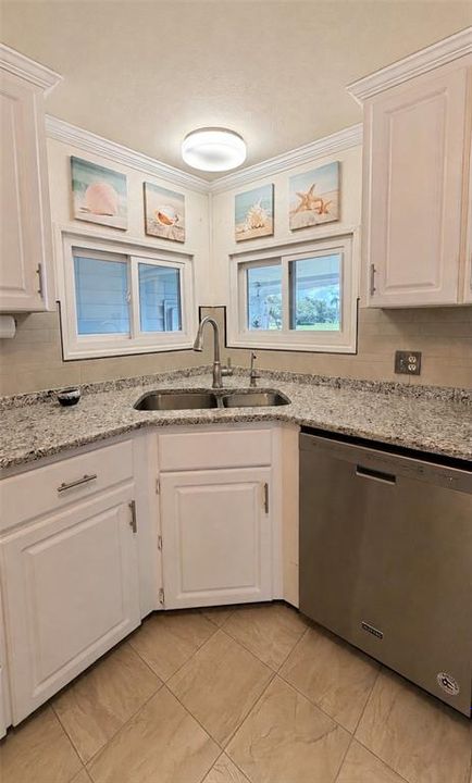 For Sale: $339,000 (2 beds, 2 baths, 1475 Square Feet)