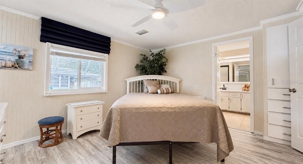 For Sale: $339,000 (2 beds, 2 baths, 1475 Square Feet)