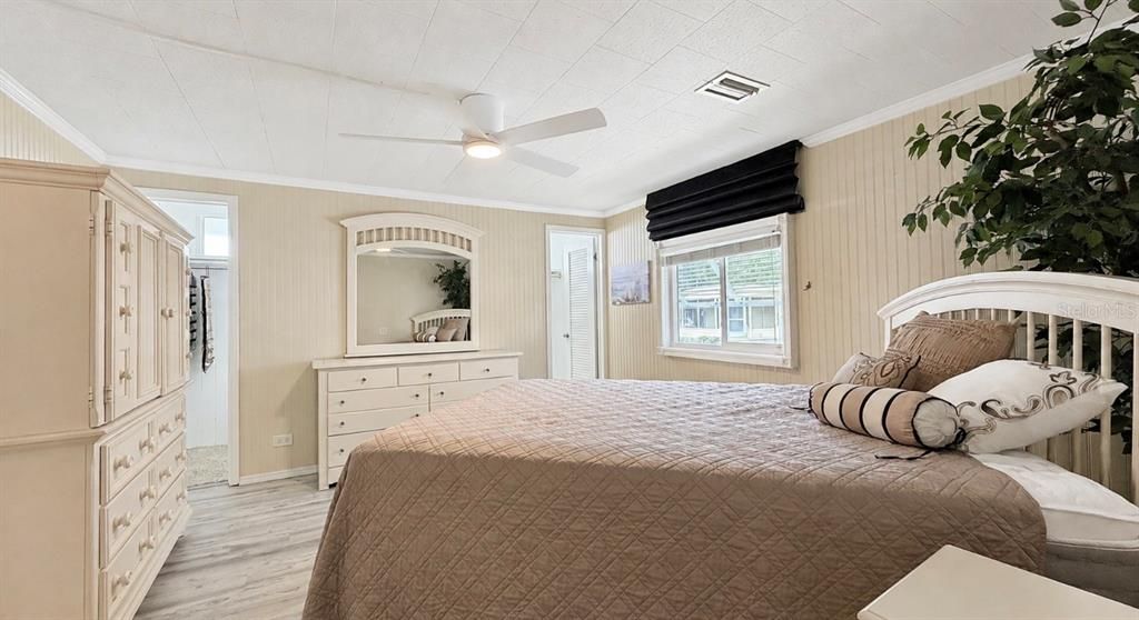 For Sale: $339,000 (2 beds, 2 baths, 1475 Square Feet)