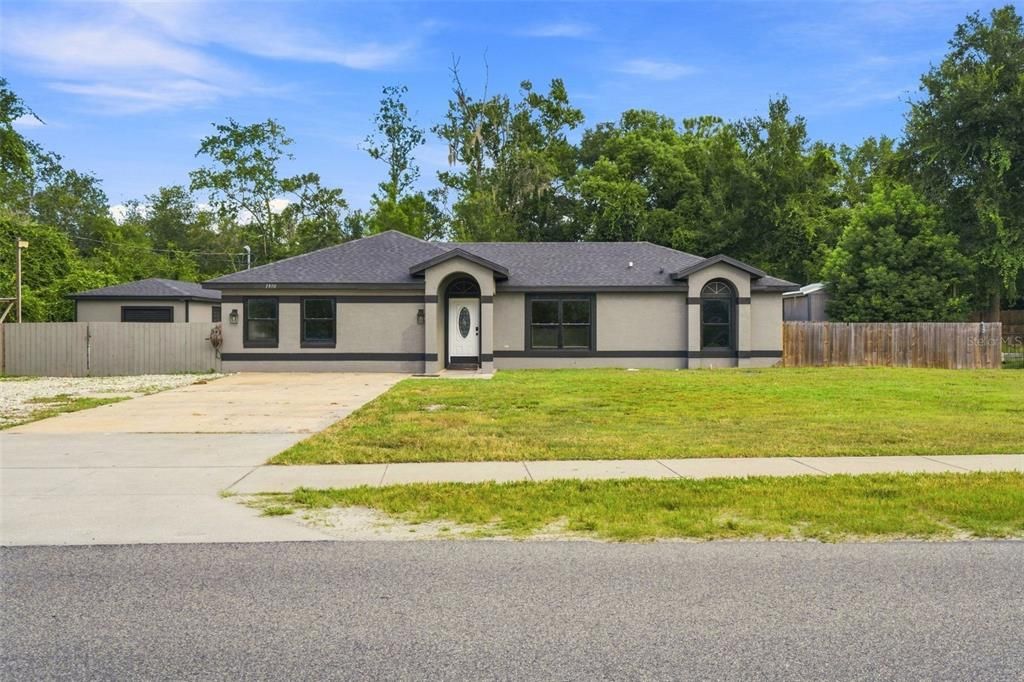 For Sale: $485,000 (5 beds, 3 baths, 2303 Square Feet)
