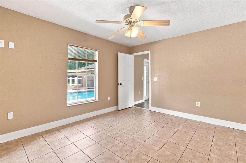 For Sale: $485,000 (5 beds, 3 baths, 2303 Square Feet)