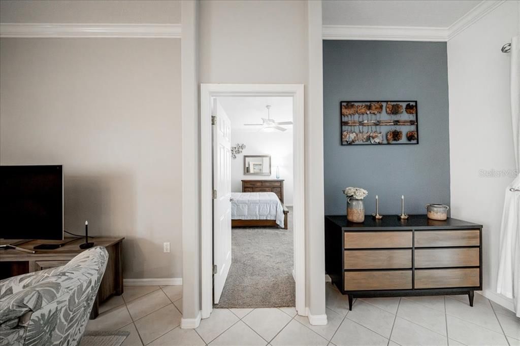 En Venta: $805,000 (2 camas, 2 baños, 1893 Pies cuadrados)