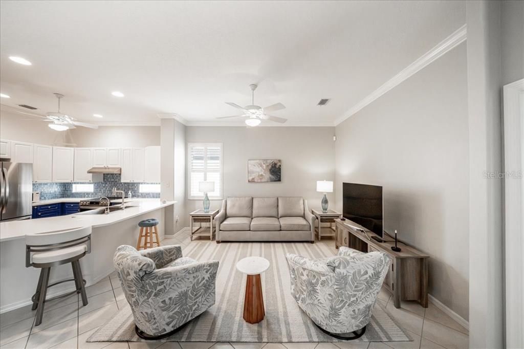 En Venta: $805,000 (2 camas, 2 baños, 1893 Pies cuadrados)