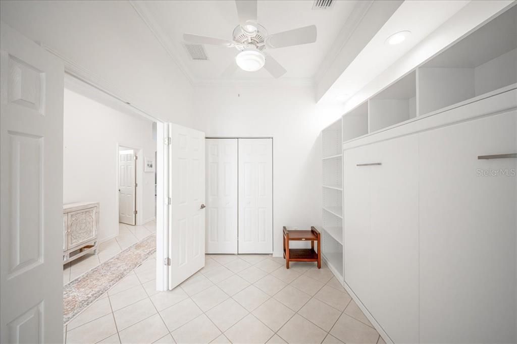 En Venta: $805,000 (2 camas, 2 baños, 1893 Pies cuadrados)