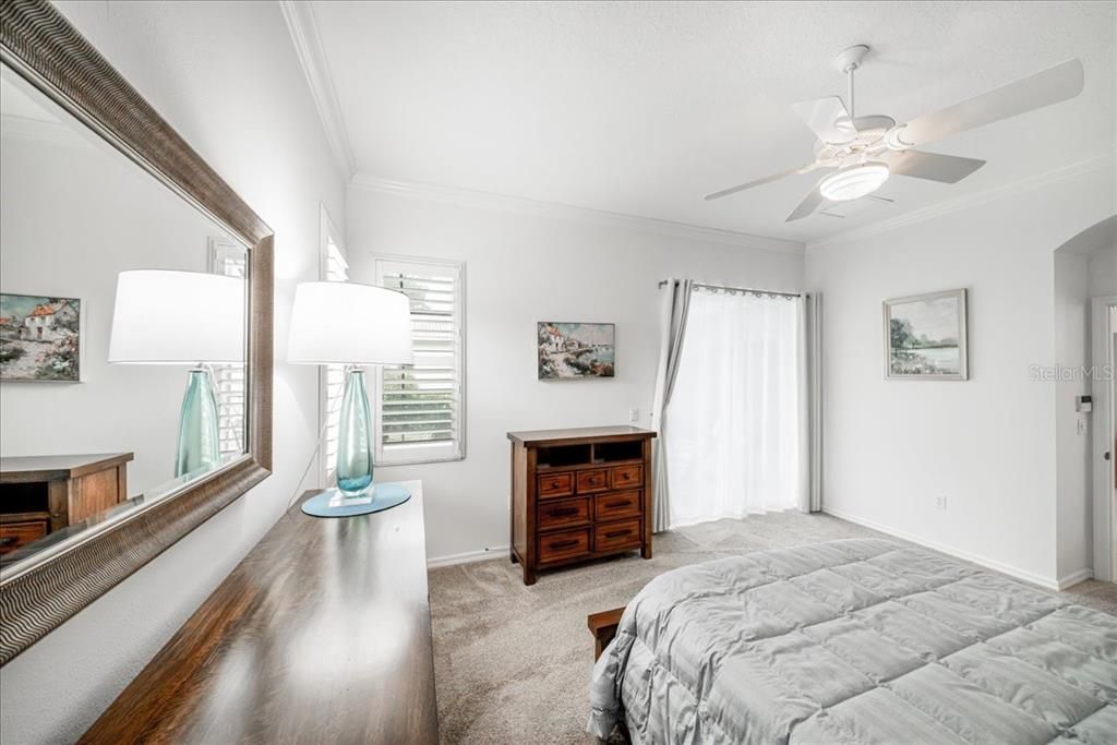 En Venta: $805,000 (2 camas, 2 baños, 1893 Pies cuadrados)