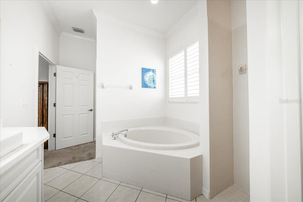 En Venta: $805,000 (2 camas, 2 baños, 1893 Pies cuadrados)