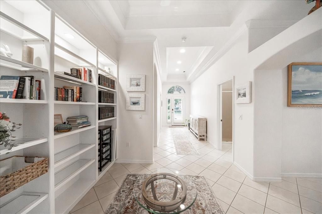 En Venta: $805,000 (2 camas, 2 baños, 1893 Pies cuadrados)