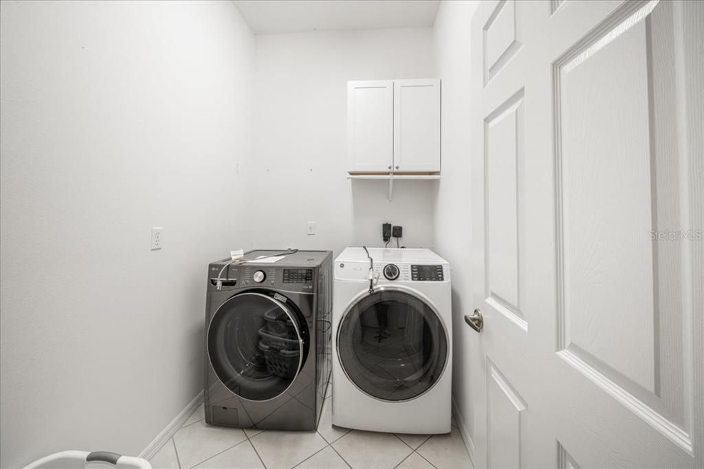 En Venta: $805,000 (2 camas, 2 baños, 1893 Pies cuadrados)