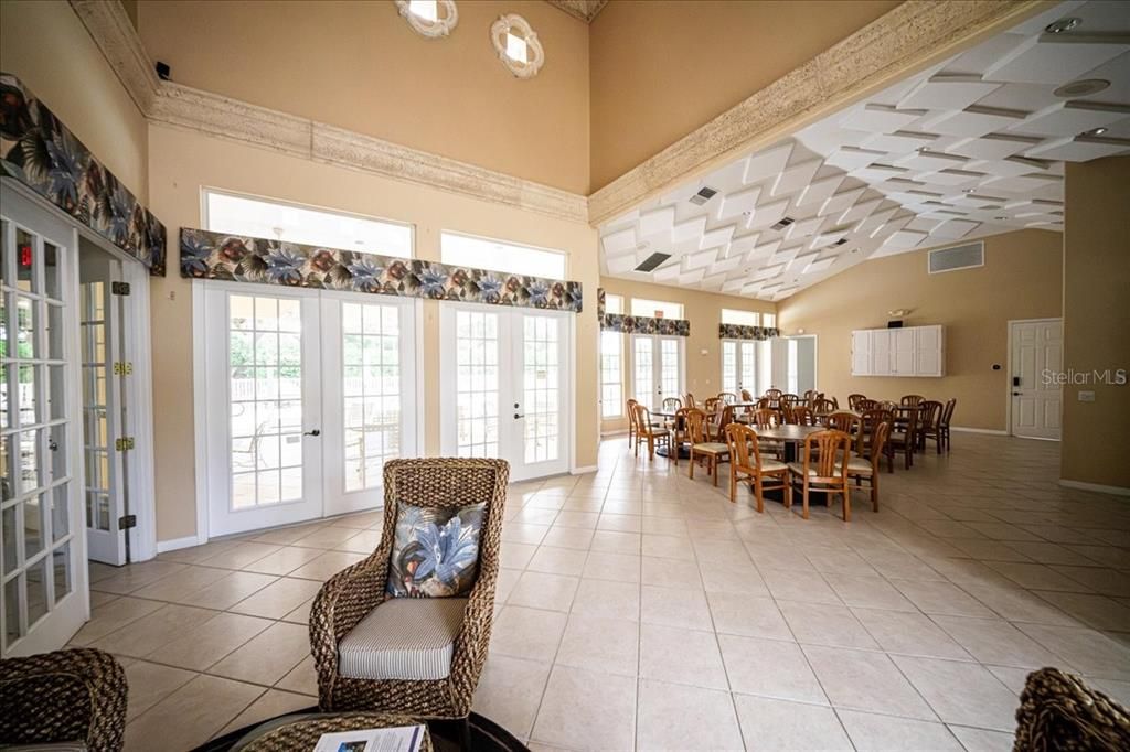 En Venta: $805,000 (2 camas, 2 baños, 1893 Pies cuadrados)