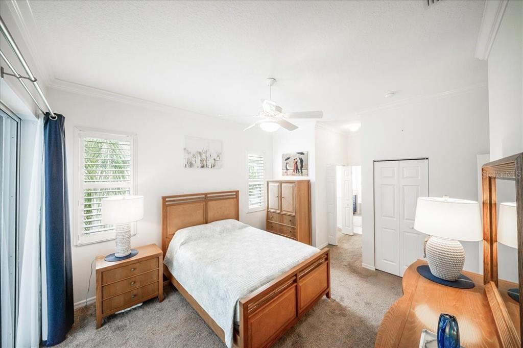 En Venta: $805,000 (2 camas, 2 baños, 1893 Pies cuadrados)