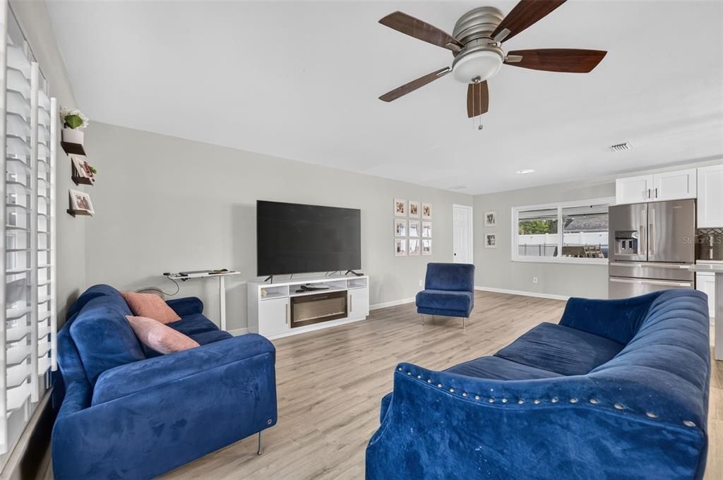 For Sale: $549,000 (4 beds, 2 baths, 1845 Square Feet)