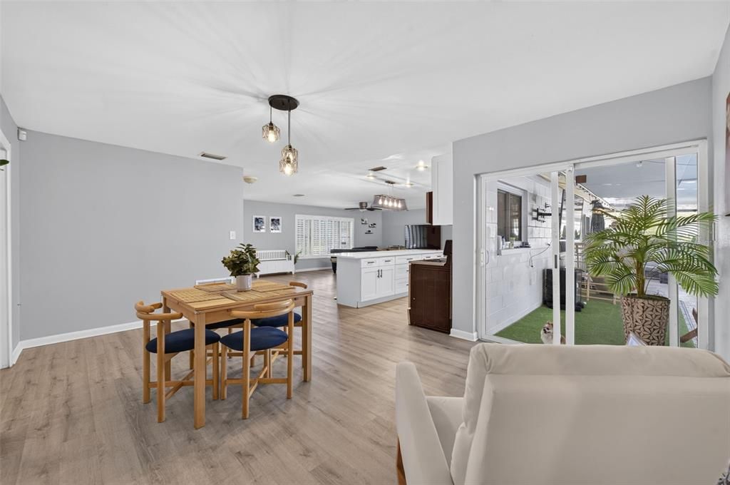 For Sale: $549,000 (4 beds, 2 baths, 1845 Square Feet)