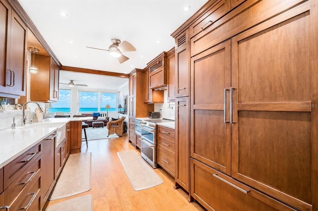 На продажу: $1,375,000 (2 спален, 2 ванн, 1880 Квадратных фут)