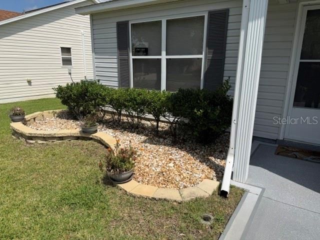 For Rent: $1,900 (2 beds, 2 baths, 1100 Square Feet)