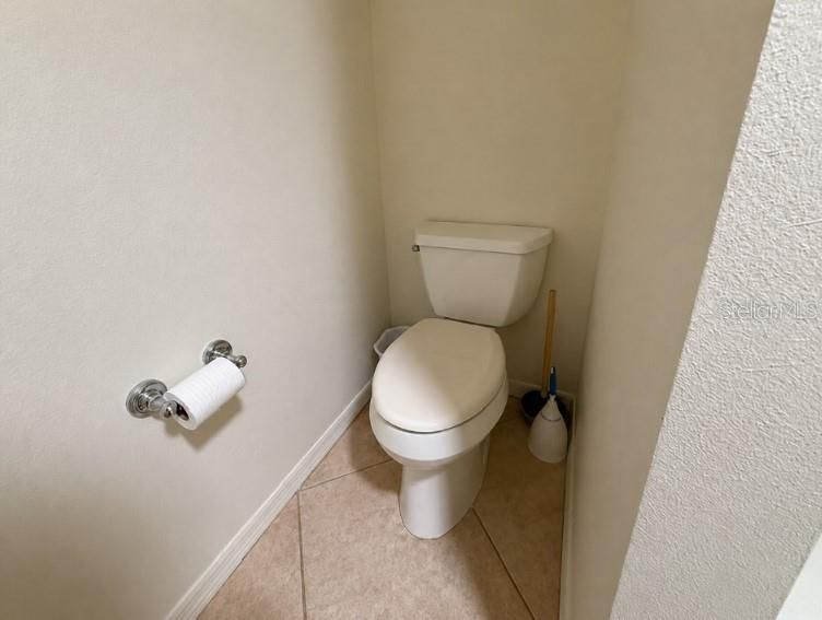 For Rent: $1,900 (2 beds, 2 baths, 1100 Square Feet)