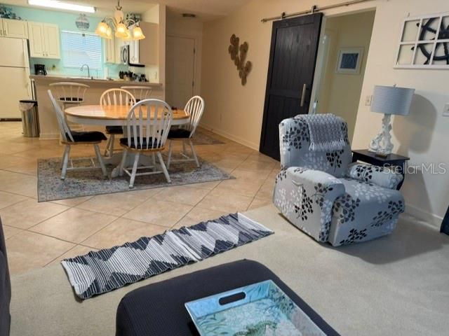 For Rent: $1,900 (2 beds, 2 baths, 1100 Square Feet)