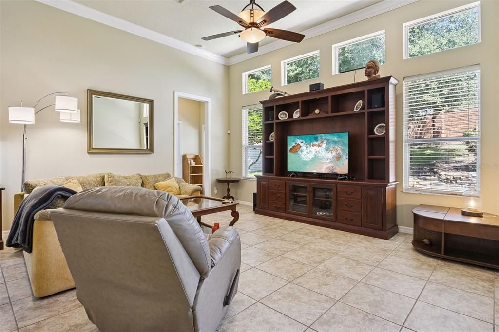 For Sale: $499,999 (4 beds, 3 baths, 2873 Square Feet)