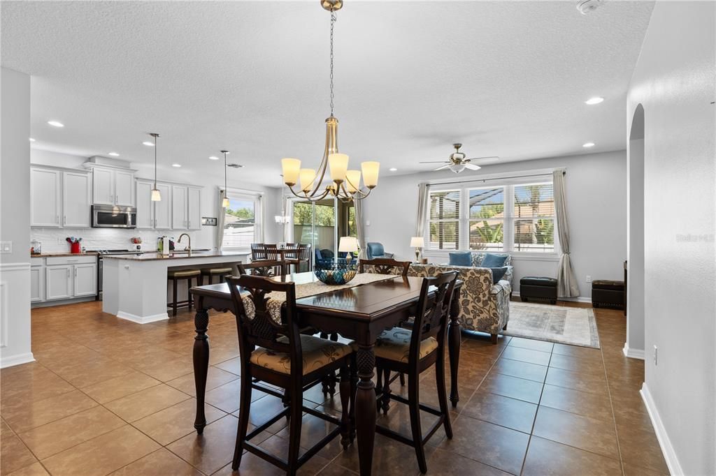 For Sale: $559,900 (4 beds, 3 baths, 2297 Square Feet)