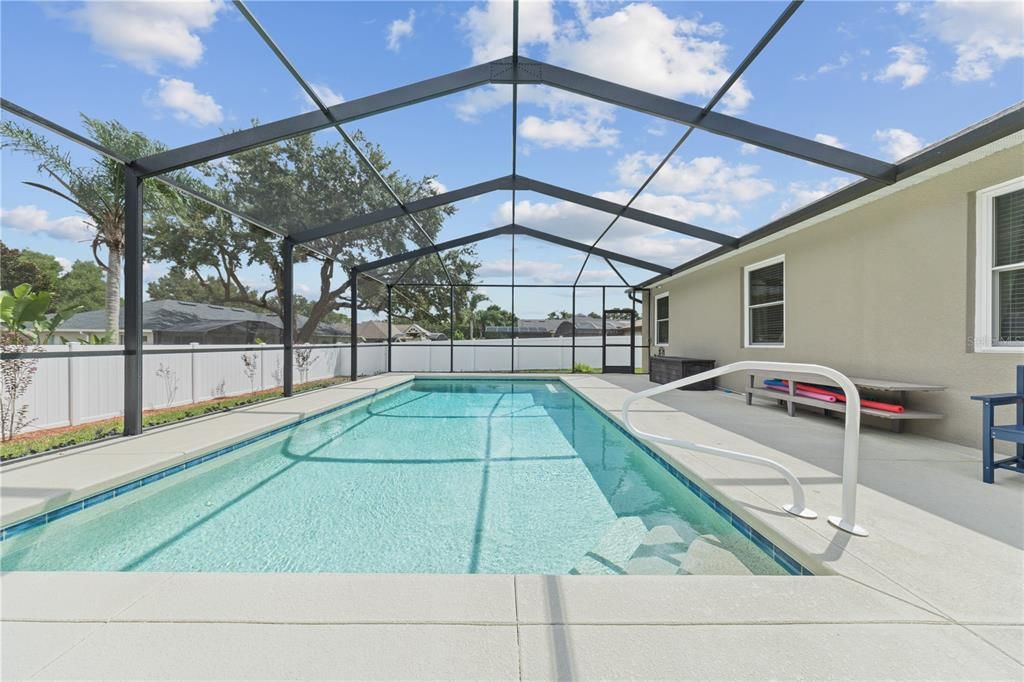 For Sale: $559,900 (4 beds, 3 baths, 2297 Square Feet)