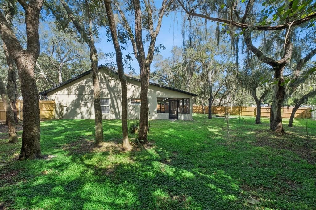 For Sale: $399,000 (3 beds, 2 baths, 1309 Square Feet)