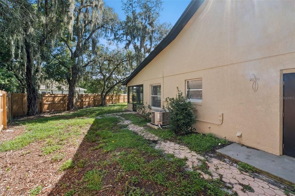 For Sale: $399,000 (3 beds, 2 baths, 1309 Square Feet)