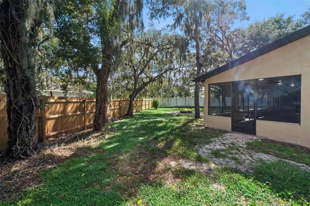 For Sale: $399,000 (3 beds, 2 baths, 1309 Square Feet)