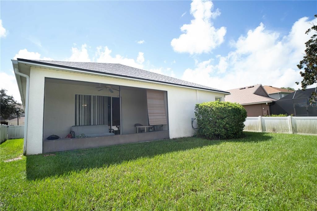 For Sale: $335,000 (3 beds, 2 baths, 1963 Square Feet)