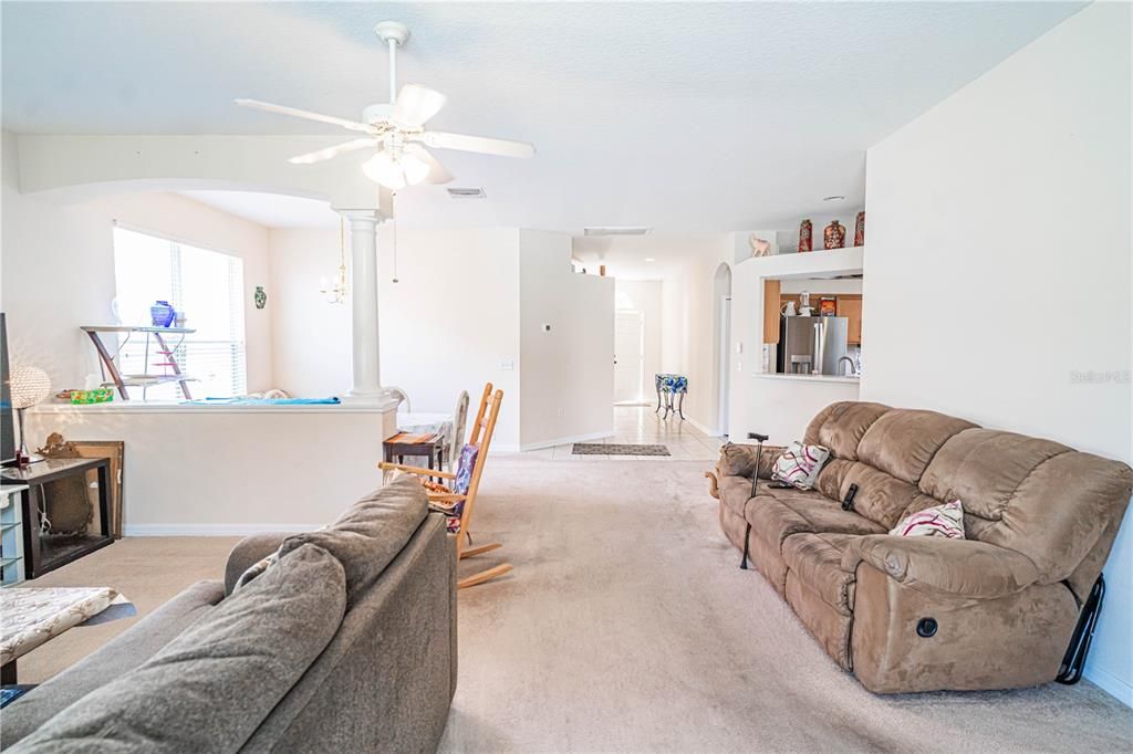 For Sale: $335,000 (3 beds, 2 baths, 1963 Square Feet)