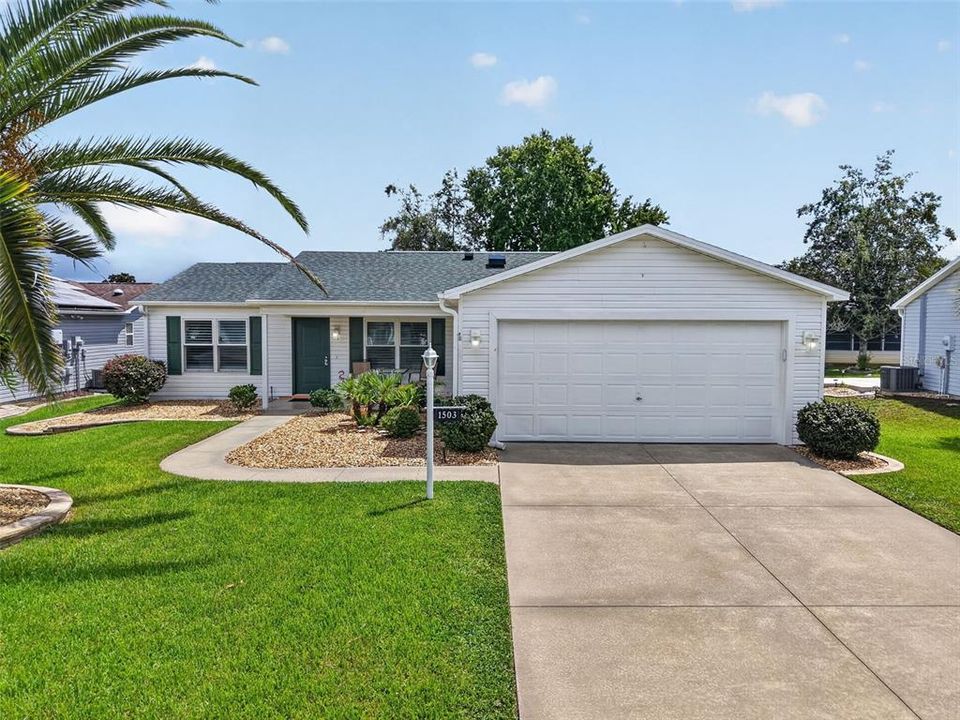 For Sale: $355,000 (2 beds, 2 baths, 1452 Square Feet)