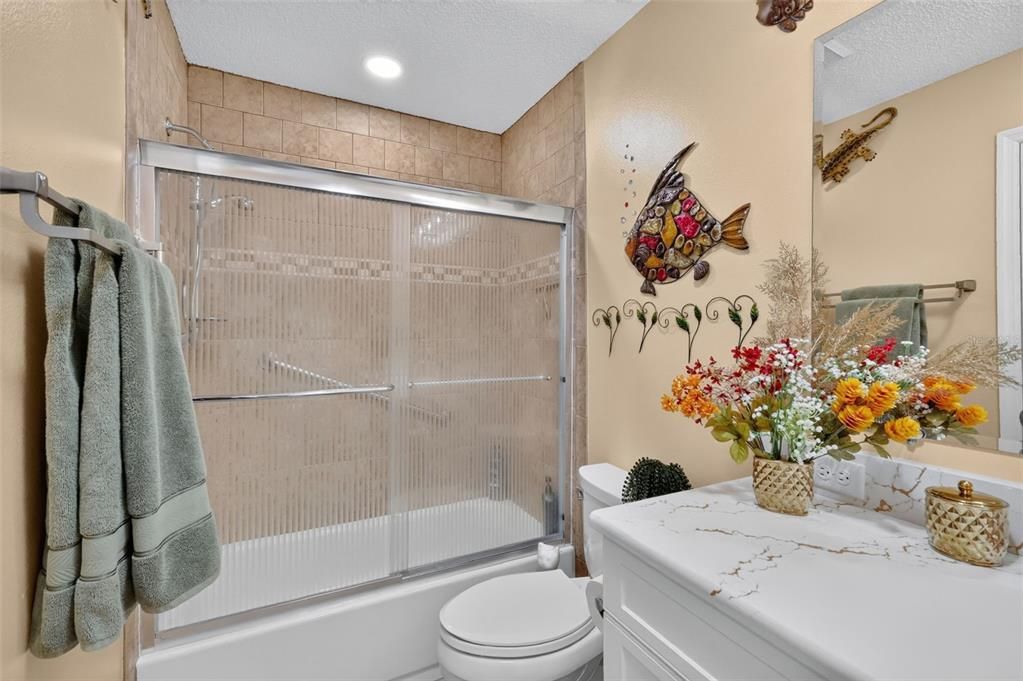 For Sale: $355,000 (2 beds, 2 baths, 1452 Square Feet)