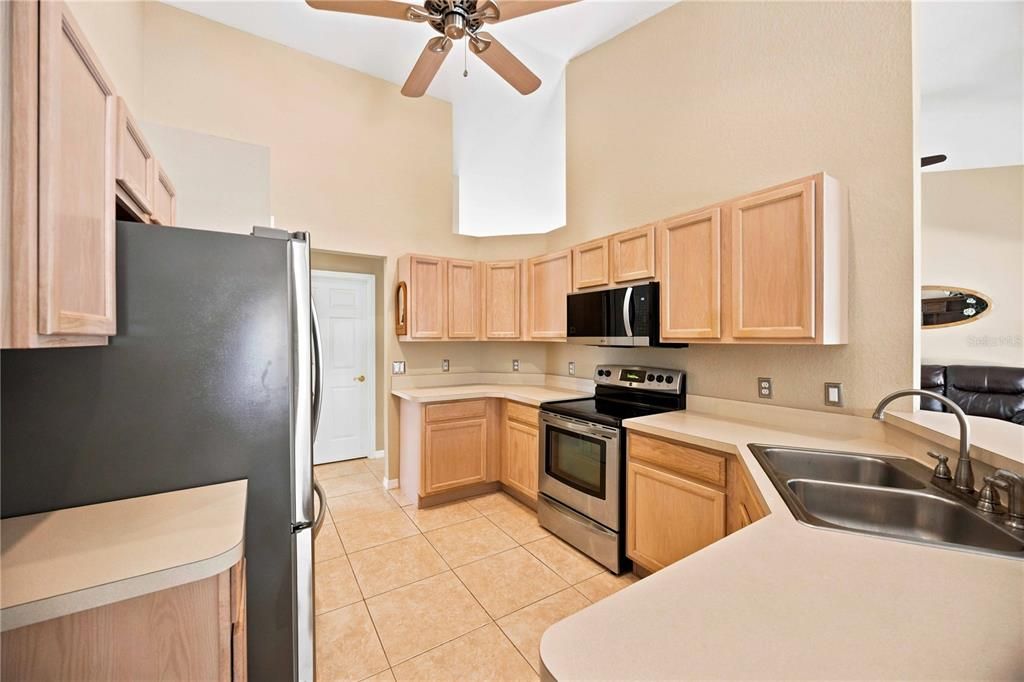 For Sale: $424,900 (3 beds, 2 baths, 1781 Square Feet)