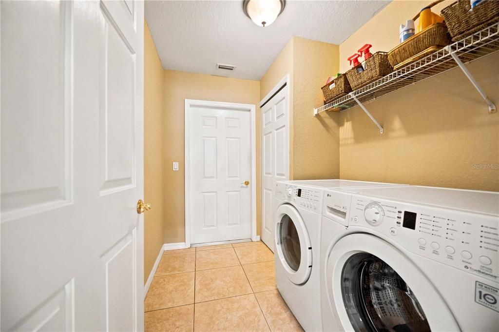For Sale: $424,900 (3 beds, 2 baths, 1781 Square Feet)