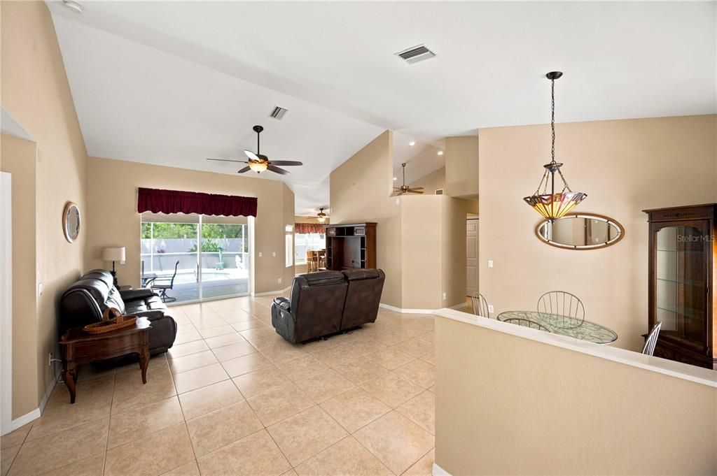 For Sale: $424,900 (3 beds, 2 baths, 1781 Square Feet)
