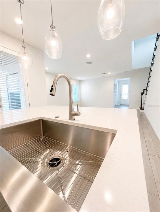 На продажу: $520,000 (3 спален, 2 ванн, 2400 Квадратных фут)