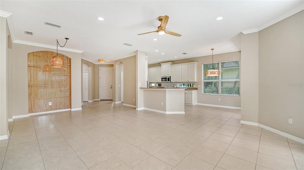 En Venta: $399,000 (3 camas, 2 baños, 1636 Pies cuadrados)