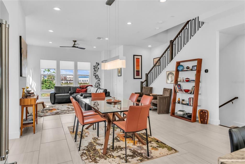 En Venta: $660,000 (4 camas, 3 baños, 2085 Pies cuadrados)
