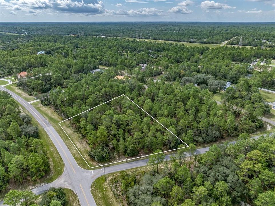 En Venta: $80,000 (1.57 acres)